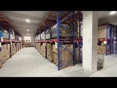 Inleiding tot het magazijn van Guangzhou Weixing Automotive Air Conditioning Parts Company